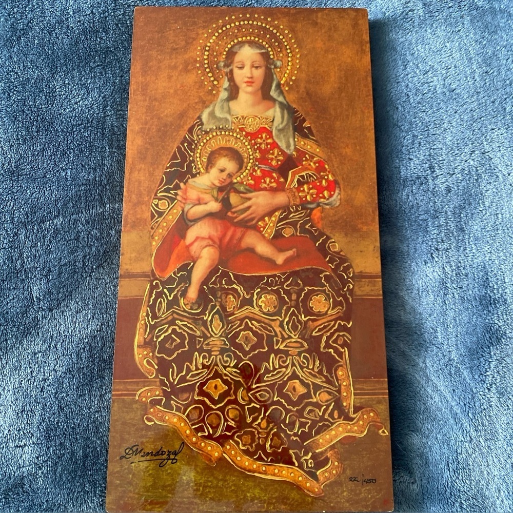 Signed DianaMendoza Madonna de la Urna
Religious Wall Art